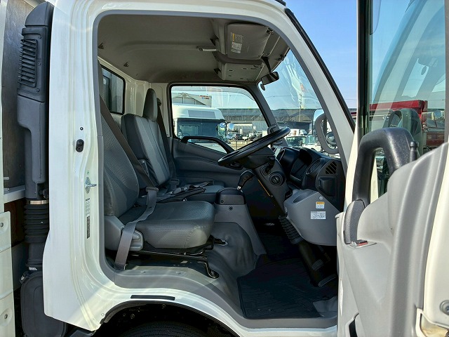 K-2126 トヨエース PG ワンオーナー 3トン積載 オートマ　☆暖かくなってきた頃にご成約いただきました☆　東京都（30枚目）