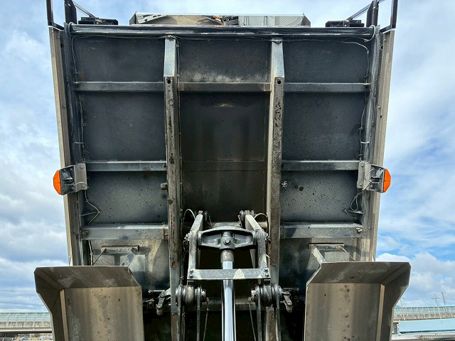 K-2160 2DG-FS1AGA  車検付 令和9年3月迄 R2 日野 プロフィア ダンプ ワンオーナー 6×4 3軸2デフ 永久磁石式リターダ 新明和工業 380馬力 7速 MT マニュアル 10t 20t 大型 土砂ダンプ（29枚目）