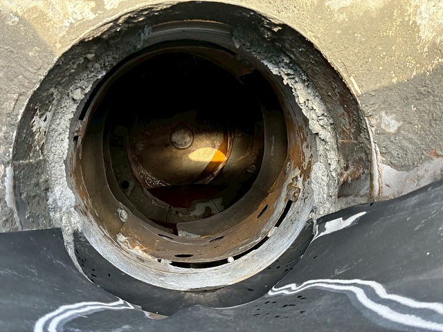 2159 QKG-FK72FZ 保証対象車両 車検付 令和8年12月迄 H27 三菱ふそう 増トンファイター コンクリートミキサー車 新明和工業 6.3立米 ショートキャブ/ベッドレス 240馬力 6速 MT マニュアル 8トン積載 8t 15t 中型 増トン コンクリ作業車(29枚目)