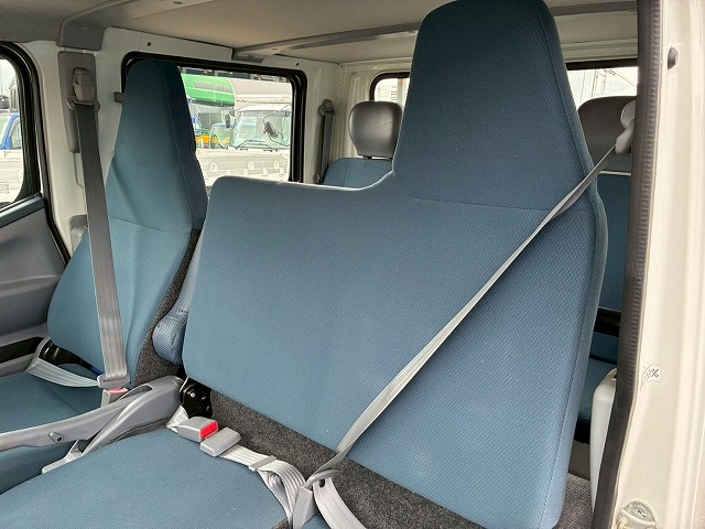 2070 TKG-FBA20  保証対象車両 車検付 令和8年4月迄 H28 三菱ふそう キャンター ダブルキャブ Wキャブ 4ナンバー 乗車定員 6人 リアヒーター 2トン積載 5トン限定 準中型免許 デュオニック AT オートマ 2t 5t 小型 平ボディ（30枚目）