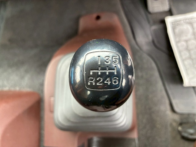 2080 2PG-FD2ABA  H30 日野 レンジャー アルミブロック フルキャブ ベッド付き 6200 フルワイド トランテックス 3.6トン積載 6速 MT マニュアル 4t 8t 中型 平ボディ（29枚目）