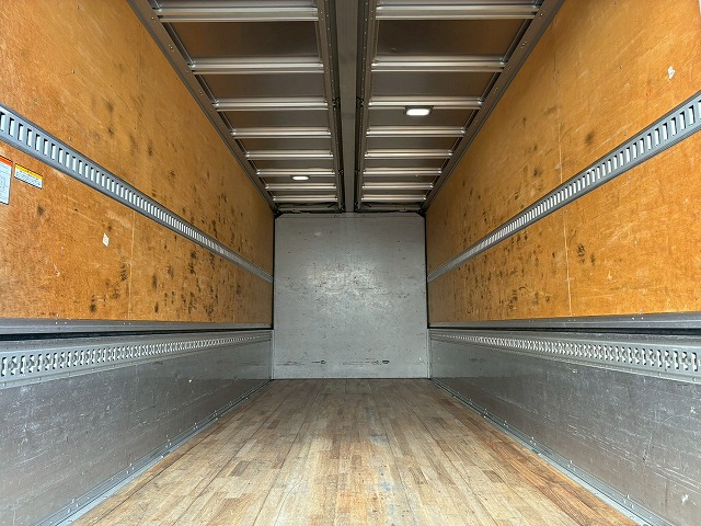 2072 2RG-FRR90S2  ★車検付！令和8年7月迄★ワンオーナー！★ ◆2.95トン積載！◆6200ボディ×標準幅！◆  ◎内高：240cm！◎フルキャブ/ベッド付！◎　成約★　岩手県（31枚目）