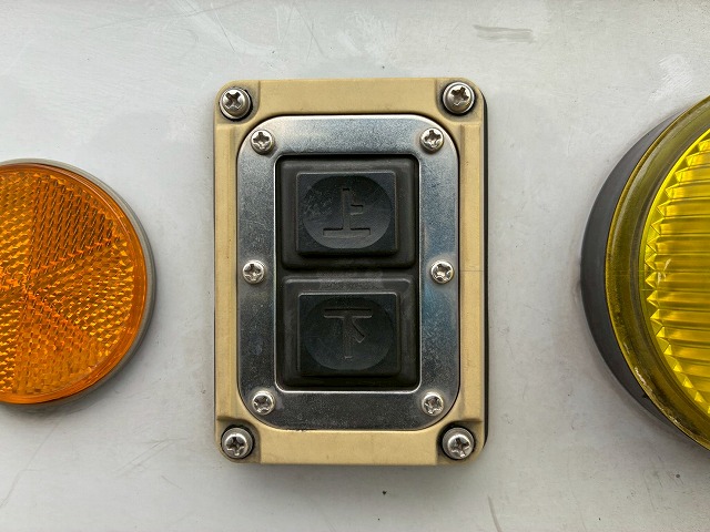 2100 2PG-FD2ABG ☆★ハイルーフ!★後輪エアサス!★☆ ◆6200×フルワイド!◆内高:242cm!◆ ◎2.7トン積載!◎240馬力!◎6速MT!◎ 成約! 神奈川県(31枚目)