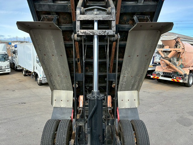 K-2162 LKG-FS1EKAA ☆★車検付!令和8年11月迄★Lゲート!★☆ ◆3軸2デフ!◆リーフサスペンション!◆ ◎エンジンリターダ!◎8トン積載!◎ 祝!ご成約★ 香川県(30枚目)