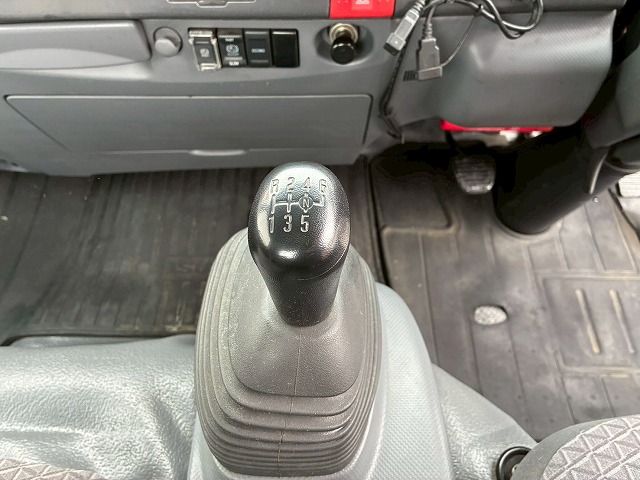 2079 ワイド 超ロング 5Mボディ 3トン積載 6速MT　☆桜の蕾がほころぶ頃にご成約いただきました☆　京都府（30枚目）