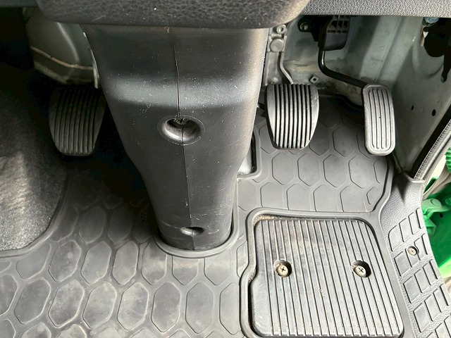 K-2111 2DG-SS1EKGG  検切れナンバー付き H30 日野 プロフィア トラクターヘッド ワンオーナー ハイルーフ 6×4 3軸2デフ 後輪エアサス 永久磁石式リターダ 450馬力 7速MT マニュアル 10t 53t 大型 牽引 2デフヘッド ダブルデフ（31枚目）