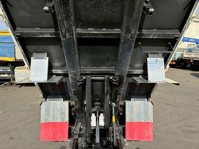 K-2103 2RG-XZU600T 保証対象車両 車検付 令和8年8月迄 R5 日野 デュトロ ダンプ ワンオーナー 4ナンバー 極東開発工業 全低床 フルフラットロー 150馬力 6速 MT マニュアル 5トン限定・準中型免許 2t 5t 小型 土砂ダンプ(33枚目)