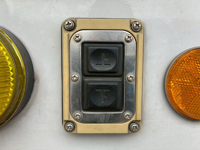 2100 2PG-FD2ABG ☆★ハイルーフ!★後輪エアサス!★☆ ◆6200×フルワイド!◆内高:242cm!◆ ◎2.7トン積載!◎240馬力!◎6速MT!◎ 成約! 神奈川県(32枚目)