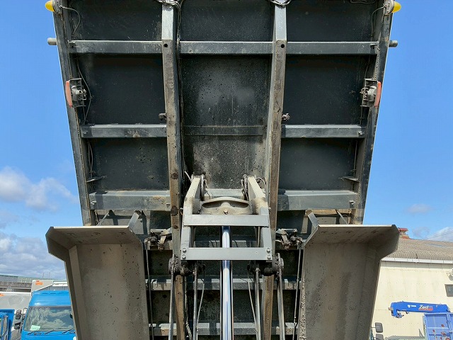 K-2141 3軸2デフ ハイルーフ 額縁アオリ 3面電動コボレーン 7速MT　☆菜の花が咲き誇る頃にご成約いただきました☆　福井県（32枚目）