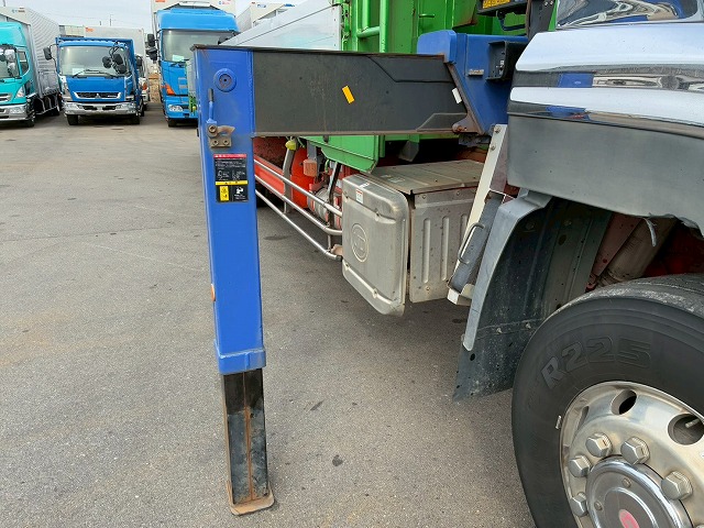 K-2128 QPG-CD5ZA  車検付 令和8年11月迄 H27 UDトラックス クオン 4段クレーン ラジコン フックイン TADANO タダノ 永久磁石式リターダ 7速 MT マニュアル 10t 25t 大型 ユニック車 カーゴクレーン（32枚目）