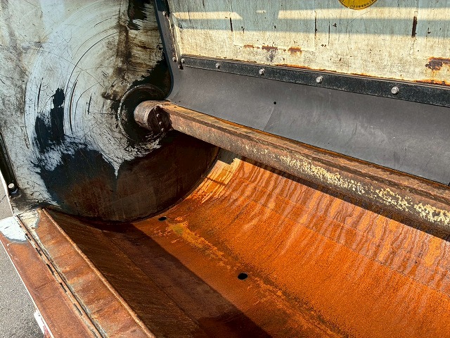 2118 連続作動車 汚水タンク 巻き込み式 ダンプ排出 清掃車 ごみ収集車　☆卒業式の多い時期にご成約いただきました☆　岡山県（32枚目）