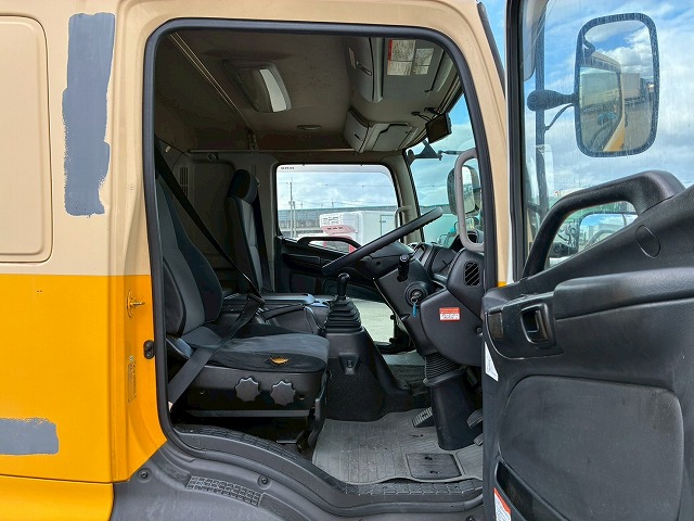 2146 TKG-FD7JKAG  H24 日野 レンジャー 冷蔵冷凍車 フルキャブ/ベッド付き 後輪エアサス 東芝 TOSHIBAキャリア -30℃低温設定 スタンバイ装置 キーストンフロア ジョロダーレール 6速 MT マニュアル 4t 8t 中型 冷凍バン チルド（30枚目）