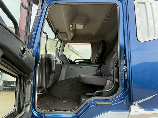 K-2140 2PG-FS74HZ H30 三菱ふそう スーパーグレート アルミウイング ワンオーナー 8×4 4軸低床2デフ 後輪エアサス パブコ エアロパーツ エアロ仕様 13.8トン積載 394馬力 シフトパイロット AT 10t 25t 大型 パネルウイング（33枚目）