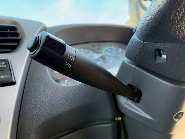 2169 TKG-MK38L H26 UDトラックス コンドル アルミブロック フルキャブ/ベッド付き 3.6トン積載 6200 標準幅 TOYOBODY 215馬力 6速 MT マニュアル 4t 8t 中型 平ボディ（35枚目）