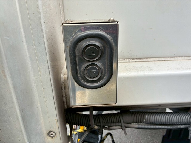 2061 ★ワイド×ロング！★3.95トン積載！★ ◆◇175馬力・ターボ！◆5速MT車！◇◆　祝★ご成約！！　兵庫県（34枚目）