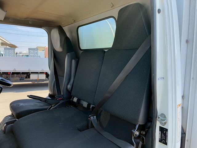 2167 TPG-FBA50 H29 キャンター 冷蔵冷凍車 -30℃低温設定 標準幅 ショート 10尺ボディ 左サイド扉 5トン限定・準中型免許 5速 MT マニュアル 2t 5t 小型 冷凍バン 箱車（33枚目）