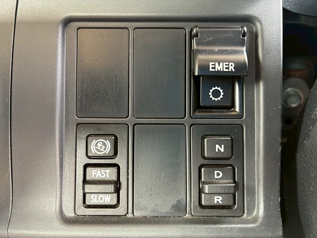 2177 2KG-FD2ABA  R2 レンジャー アルミブロック フルキャブ/ベッド付き 6200 標準幅 リーフサスペンション 5方開アオリ ハイブロック プロシフト AT セミオートマ 4t 8t 中型 平ボディ キャブオーバー（32枚目）