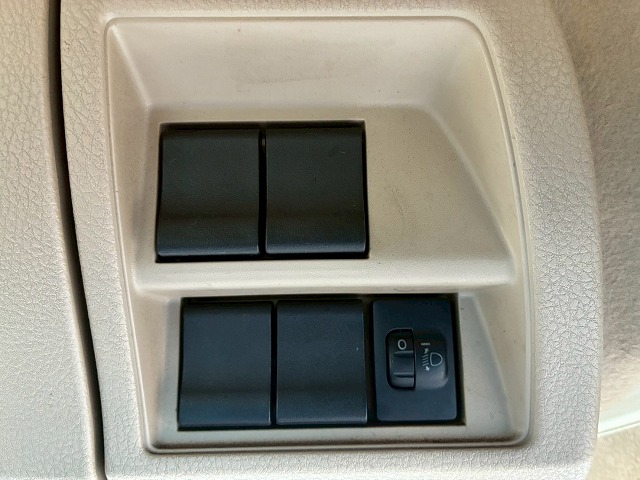 2080 2PG-FD2ABA  H30 日野 レンジャー アルミブロック フルキャブ ベッド付き 6200 フルワイド トランテックス 3.6トン積載 6速 MT マニュアル 4t 8t 中型 平ボディ（33枚目）