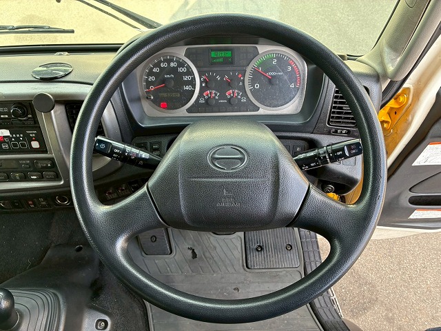 2146 TKG-FD7JKAG  H24 日野 レンジャー 冷蔵冷凍車 フルキャブ/ベッド付き 後輪エアサス 東芝 TOSHIBAキャリア -30℃低温設定 スタンバイ装置 キーストンフロア ジョロダーレール 6速 MT マニュアル 4t 8t 中型 冷凍バン チルド（32枚目）