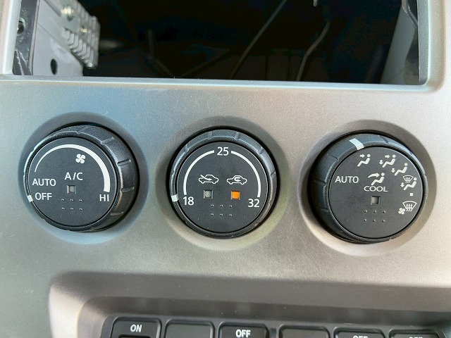 2169 TKG-MK38L H26 UDトラックス コンドル アルミブロック フルキャブ/ベッド付き 3.6トン積載 6200 標準幅 TOYOBODY 215馬力 6速 MT マニュアル 4t 8t 中型 平ボディ（37枚目）