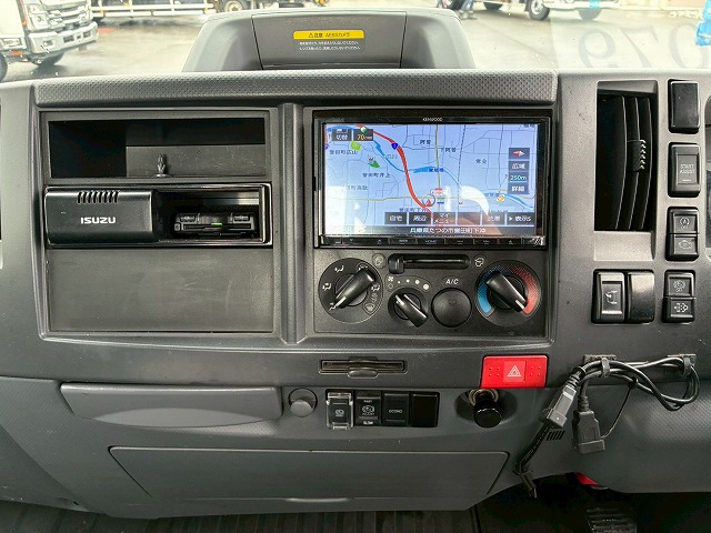 2079 ワイド 超ロング 5Mボディ 3トン積載 6速MT　☆桜の蕾がほころぶ頃にご成約いただきました☆　京都府（34枚目）