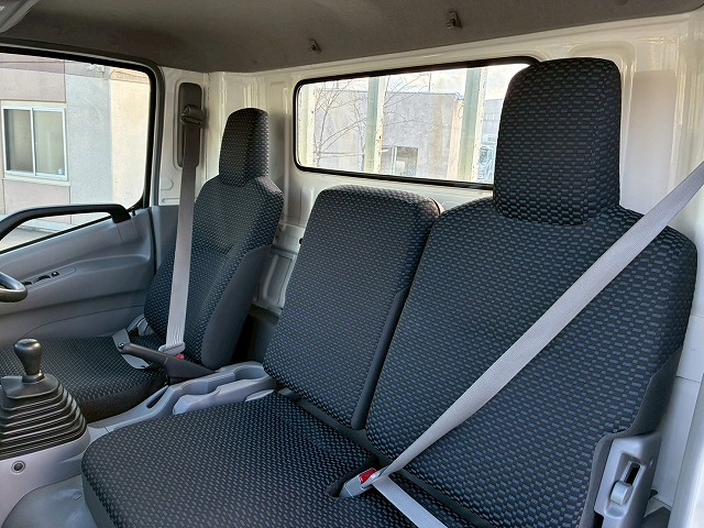 2088 2RG-XZU710M  保証対象車両 車検付 令和8年8月迄 R1 日野 デュトロ 平ボディ ワンオーナー ワイド ロング 2トン積載 6速 MT マニュアル 2t 5t 小型 キャブオーバー（39枚目）