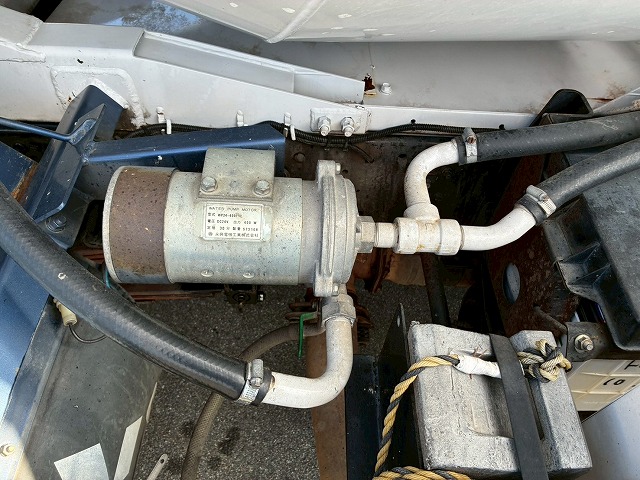 2159 QKG-FK72FZ 保証対象車両 車検付 令和8年12月迄 H27 三菱ふそう 増トンファイター コンクリートミキサー車 新明和工業 6.3立米 ショートキャブ/ベッドレス 240馬力 6速 MT マニュアル 8トン積載 8t 15t 中型 増トン コンクリ作業車(37枚目)