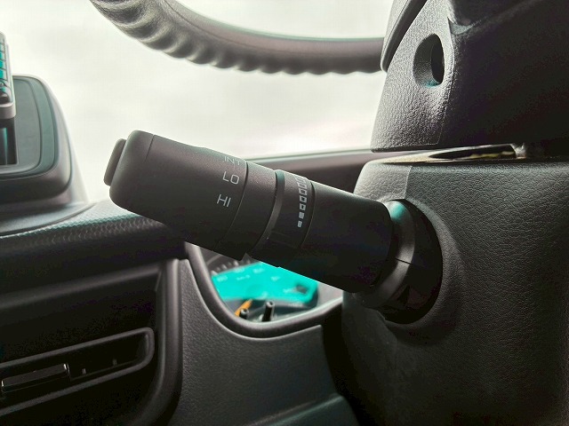 K-2172 2RG-BG740G R4 三菱ふそう ローザ マイクロバス 4×4 四輪駆動 フルタイム 4WD 28人 リクライニング 自動扉 自動ステップ オートスイングドア リアトランク ボトルクーラー デュオニック AT セミオートマ 小型 中型 送迎バス 観光バス(37枚目)