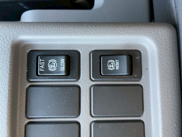 2169 TKG-MK38L H26 UDトラックス コンドル アルミブロック フルキャブ/ベッド付き 3.6トン積載 6200 標準幅 TOYOBODY 215馬力 6速 MT マニュアル 4t 8t 中型 平ボディ（40枚目）