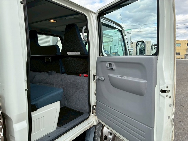 2070 TKG-FBA20  保証対象車両 車検付 令和8年4月迄 H28 三菱ふそう キャンター ダブルキャブ Wキャブ 4ナンバー 乗車定員 6人 リアヒーター 2トン積載 5トン限定 準中型免許 デュオニック AT オートマ 2t 5t 小型 平ボディ（39枚目）