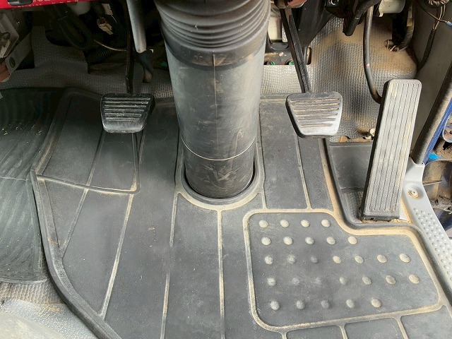 K-2136 BKG-NKR85AN 保証対象車両 H23 いすゞ エルフ 圧縮式塵芥車 標準幅 ショート 新明和工業 プレス式 押し出し排出 連続作動車 スイッチ 汚水タンク 2t 6.5t 小型 特装車 清掃車(40枚目)