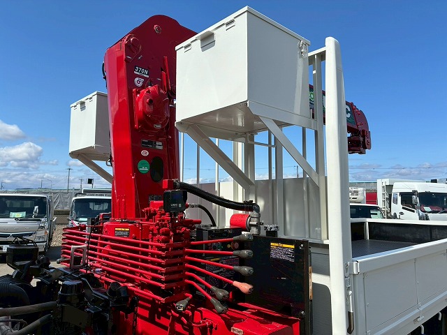 K-2117 2KG-FE2ABA  保証対象車両 H30 日野 増トンレンジャー 4段クレーン ワンオーナー フルキャブ/ベッド付き 古河ユニック UNIC 2.93t ラジコン フックイン 角足アウトリガー ジャッキ 240馬力 6速 MT マニュアル 7t 8t 14t 中型 大型 カーゴクレーン（40枚目）