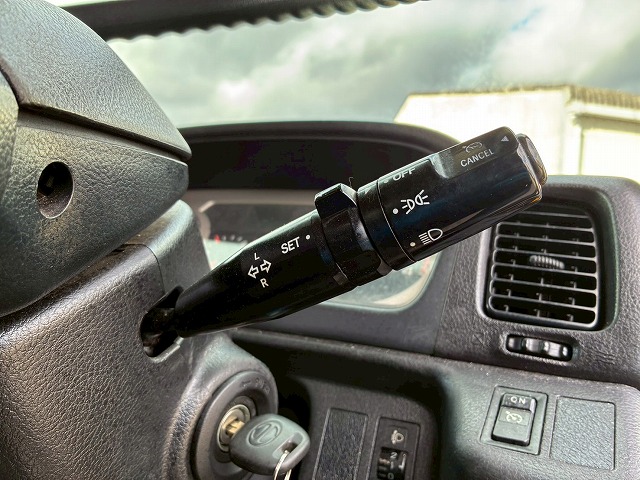 2146 TKG-FD7JKAG  H24 日野 レンジャー 冷蔵冷凍車 フルキャブ/ベッド付き 後輪エアサス 東芝 TOSHIBAキャリア -30℃低温設定 スタンバイ装置 キーストンフロア ジョロダーレール 6速 MT マニュアル 4t 8t 中型 冷凍バン チルド（38枚目）