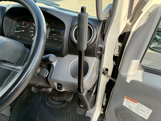 K-2103 2RG-XZU600T 保証対象車両 車検付 令和8年8月迄 R5 日野 デュトロ ダンプ ワンオーナー 4ナンバー 極東開発工業 全低床 フルフラットロー 150馬力 6速 MT マニュアル 5トン限定・準中型免許 2t 5t 小型 土砂ダンプ(41枚目)