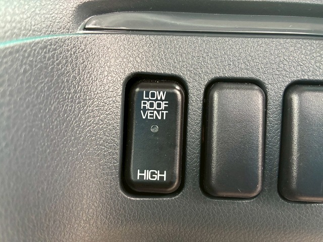 K-2172 2RG-BG740G R4 三菱ふそう ローザ マイクロバス 4×4 四輪駆動 フルタイム 4WD 28人 リクライニング 自動扉 自動ステップ オートスイングドア リアトランク ボトルクーラー デュオニック AT セミオートマ 小型 中型 送迎バス 観光バス(39枚目)