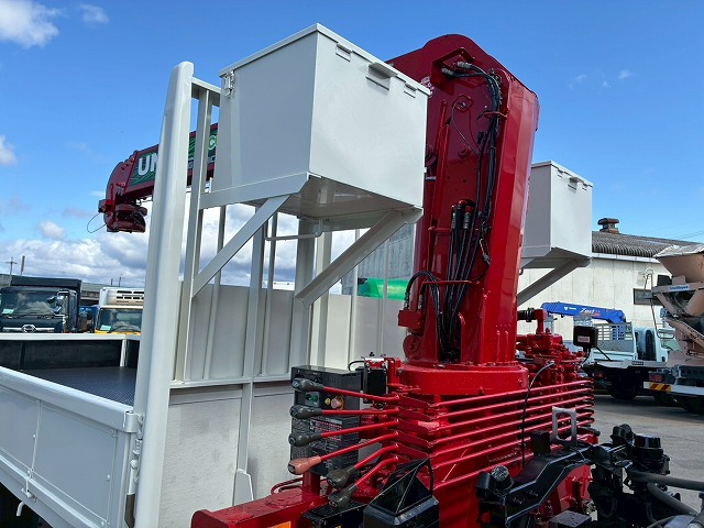 K-2117 2KG-FE2ABA  保証対象車両 H30 日野 増トンレンジャー 4段クレーン ワンオーナー フルキャブ/ベッド付き 古河ユニック UNIC 2.93t ラジコン フックイン 角足アウトリガー ジャッキ 240馬力 6速 MT マニュアル 7t 8t 14t 中型 大型 カーゴクレーン（41枚目）
