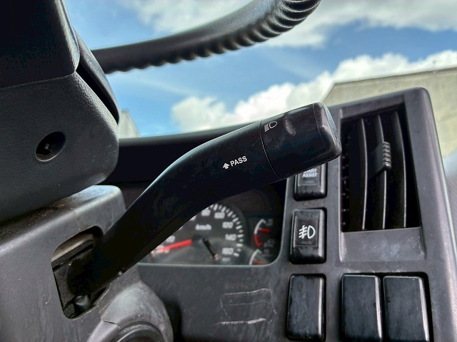 2149 TKG-FRR90S2 H26 いすゞ フォワード 冷蔵冷凍車 格納式パワーゲート フルキャブ/ベッド付き 東プレ -30℃低温設定 格納式パワーゲート PG 左サイド扉 6速 MT マニュアル 4t 8t 中型 冷凍バン 箱車(41枚目)