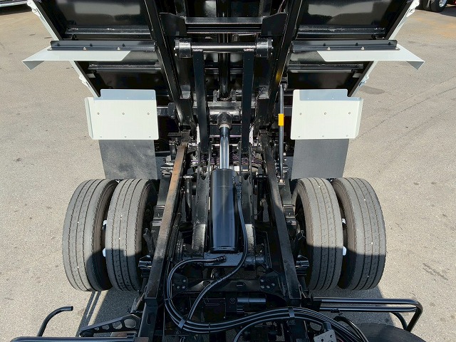 2101 ローダーダンプ 3.6トン積載 155馬力 スライドダンプ 重機運搬車　☆桜の蕾が小さい頃にご成約いただきました☆　静岡県（39枚目）