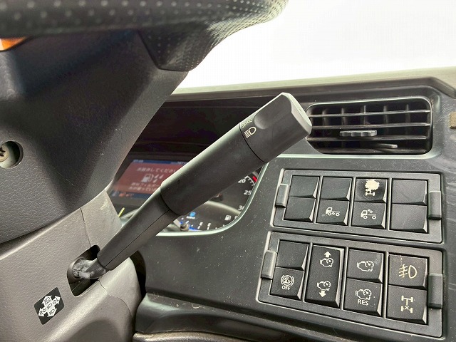 2099 2PG-CW5AL  ★車検付！令和9年2月迄★ワンオーナー！★ ◆6×4！3軸2デフ◆永久磁石式リターダ！◆  ◎カスタム仕様！◎新明和製・額縁アオリ！◎　成約！島根県（41枚目）