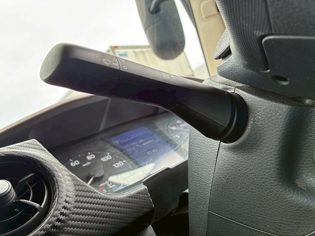 2100 2PG-FD2ABG ☆★ハイルーフ!★後輪エアサス!★☆ ◆6200×フルワイド!◆内高:242cm!◆ ◎2.7トン積載!◎240馬力!◎6速MT!◎ 成約! 神奈川県(42枚目)