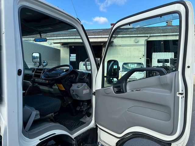 2088 2RG-XZU710M  保証対象車両 車検付 令和8年8月迄 R1 日野 デュトロ 平ボディ ワンオーナー ワイド ロング 2トン積載 6速 MT マニュアル 2t 5t 小型 キャブオーバー（43枚目）