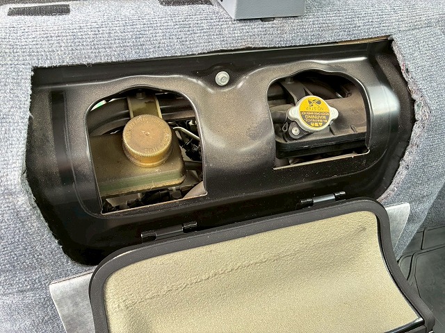 2070 TKG-FBA20  保証対象車両 車検付 令和8年4月迄 H28 三菱ふそう キャンター ダブルキャブ Wキャブ 4ナンバー 乗車定員 6人 リアヒーター 2トン積載 5トン限定 準中型免許 デュオニック AT オートマ 2t 5t 小型 平ボディ（42枚目）