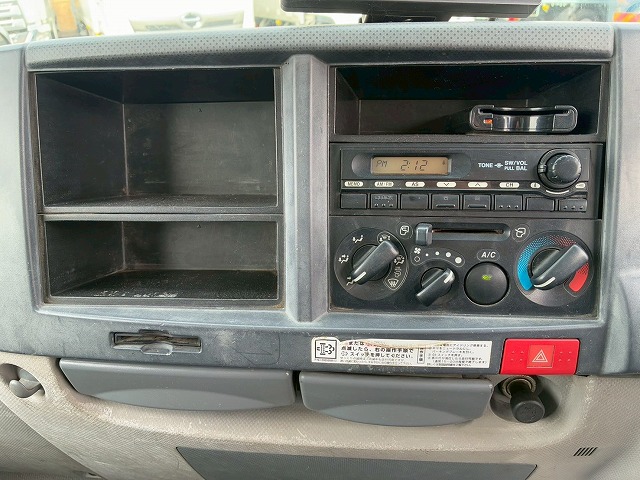 K-2136 BKG-NKR85AN 保証対象車両 H23 いすゞ エルフ 圧縮式塵芥車 標準幅 ショート 新明和工業 プレス式 押し出し排出 連続作動車 スイッチ 汚水タンク 2t 6.5t 小型 特装車 清掃車(44枚目)