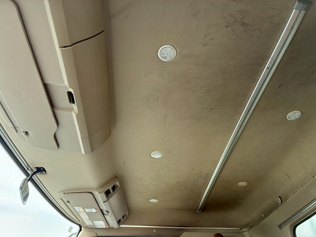 2080 2PG-FD2ABA  H30 日野 レンジャー アルミブロック フルキャブ ベッド付き 6200 フルワイド トランテックス 3.6トン積載 6速 MT マニュアル 4t 8t 中型 平ボディ（42枚目）