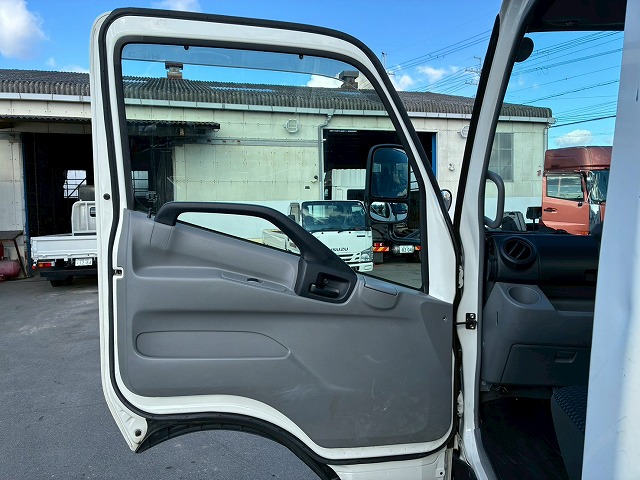 2088 2RG-XZU710M  保証対象車両 車検付 令和8年8月迄 R1 日野 デュトロ 平ボディ ワンオーナー ワイド ロング 2トン積載 6速 MT マニュアル 2t 5t 小型 キャブオーバー（45枚目）