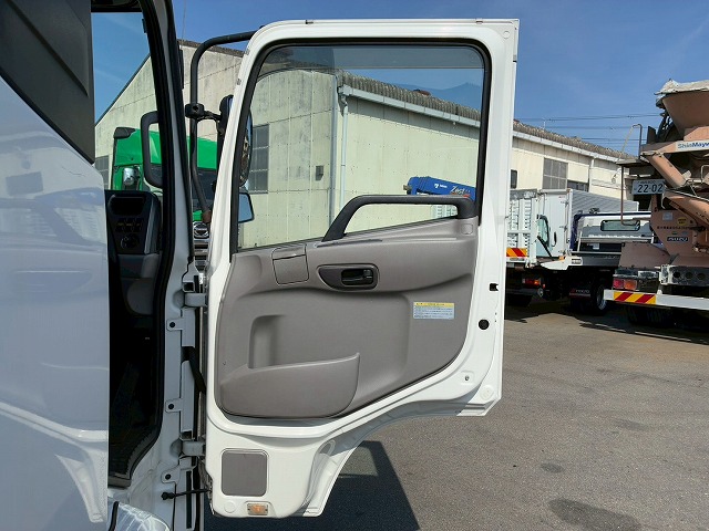 2169 TKG-MK38L H26 UDトラックス コンドル アルミブロック フルキャブ/ベッド付き 3.6トン積載 6200 標準幅 TOYOBODY 215馬力 6速 MT マニュアル 4t 8t 中型 平ボディ（46枚目）