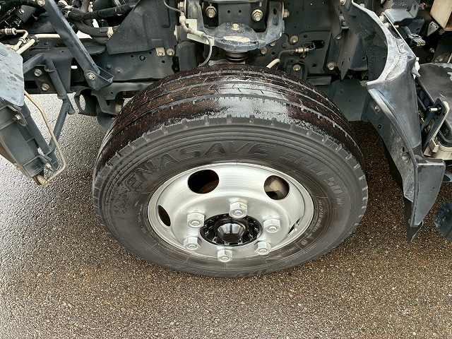 2079 ワイド 超ロング 5Mボディ 3トン積載 6速MT　☆桜の蕾がほころぶ頃にご成約いただきました☆　京都府（44枚目）