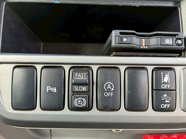 K-2103 2RG-XZU600T 保証対象車両 車検付 令和8年8月迄 R5 日野 デュトロ ダンプ ワンオーナー 4ナンバー 極東開発工業 全低床 フルフラットロー 150馬力 6速 MT マニュアル 5トン限定・準中型免許 2t 5t 小型 土砂ダンプ(46枚目)