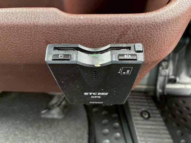 2100 2PG-FD2ABG ☆★ハイルーフ!★後輪エアサス!★☆ ◆6200×フルワイド!◆内高:242cm!◆ ◎2.7トン積載!◎240馬力!◎6速MT!◎ 成約! 神奈川県(45枚目)