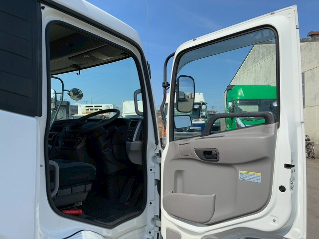 2169 TKG-MK38L H26 UDトラックス コンドル アルミブロック フルキャブ/ベッド付き 3.6トン積載 6200 標準幅 TOYOBODY 215馬力 6速 MT マニュアル 4t 8t 中型 平ボディ（47枚目）